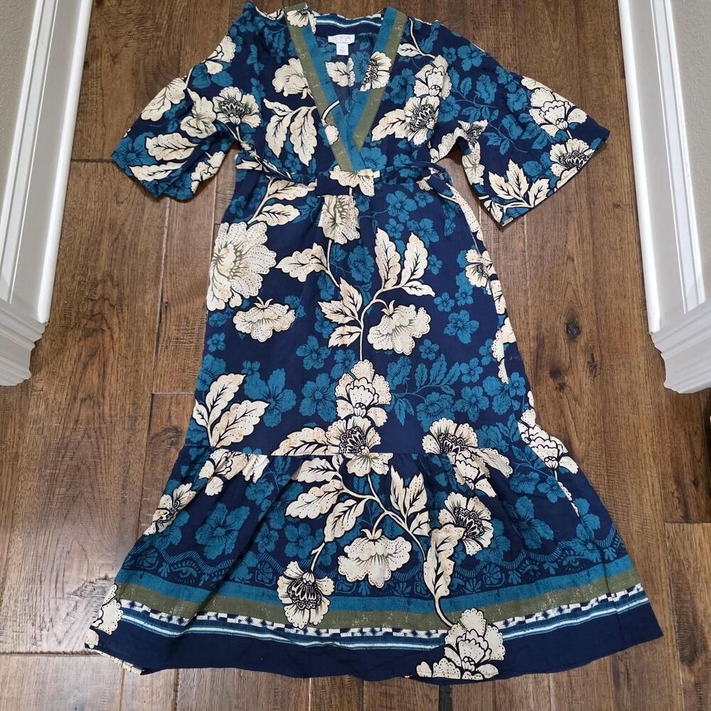 Women's Dress Small